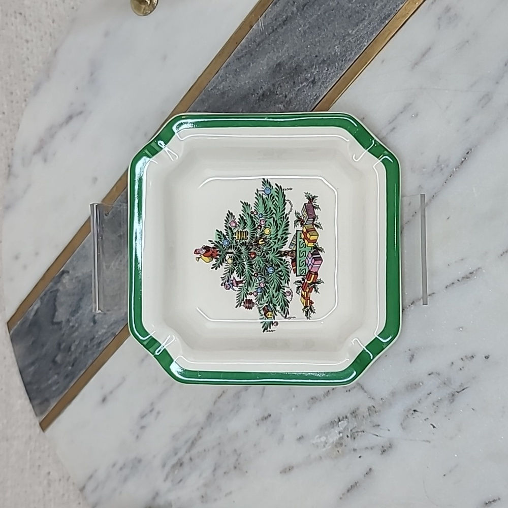 Spode Christmas Tree Classic Vintage Holiday Collectible Ceramic Square Ash Tray